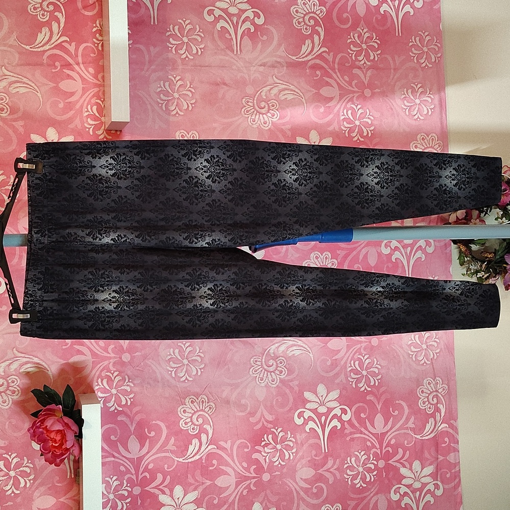 Leggings Depot Elegant Black Patterned Leggings
